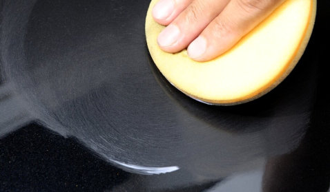 Classic warm shine with better durability.